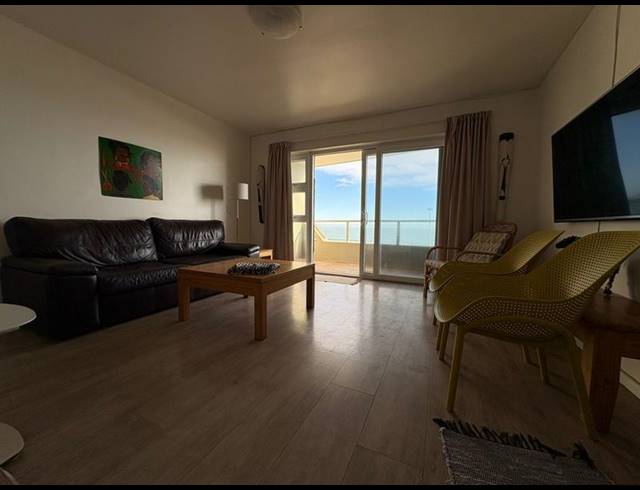 1 BEDROOM PROPERTY TO RENT IN BLOUBERG BEACHFRONT